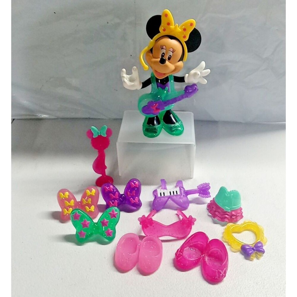 Lot Fisher Price Disney MINNIE MOUSE Doll + SNAP ON CLOTHES And More  14pc